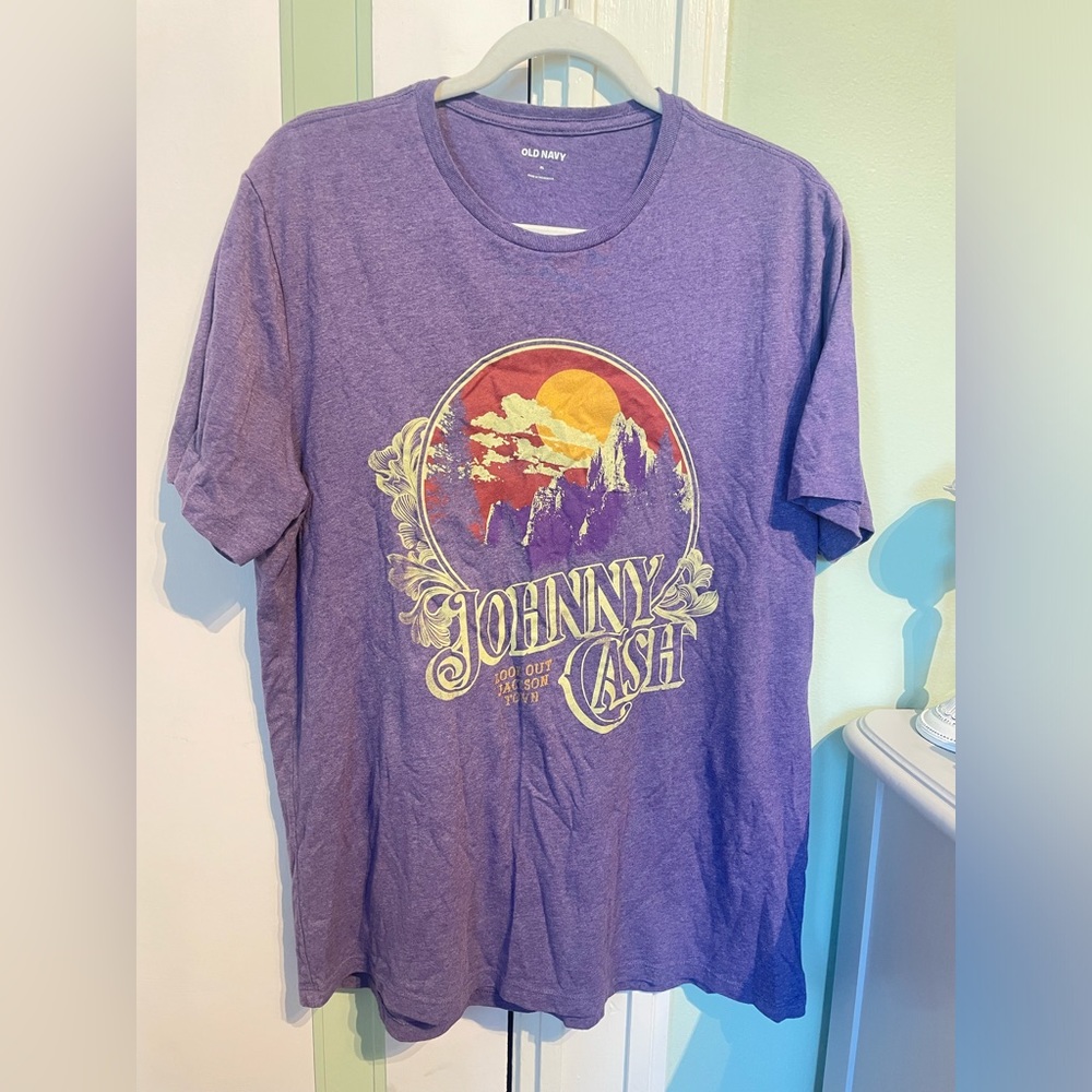 Old Navy. Purple. XL. Jonny Cash Graphic Tee